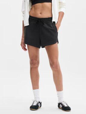 Athleta Seasoft Mid Rise 4" Shorts - Black/ Medium
